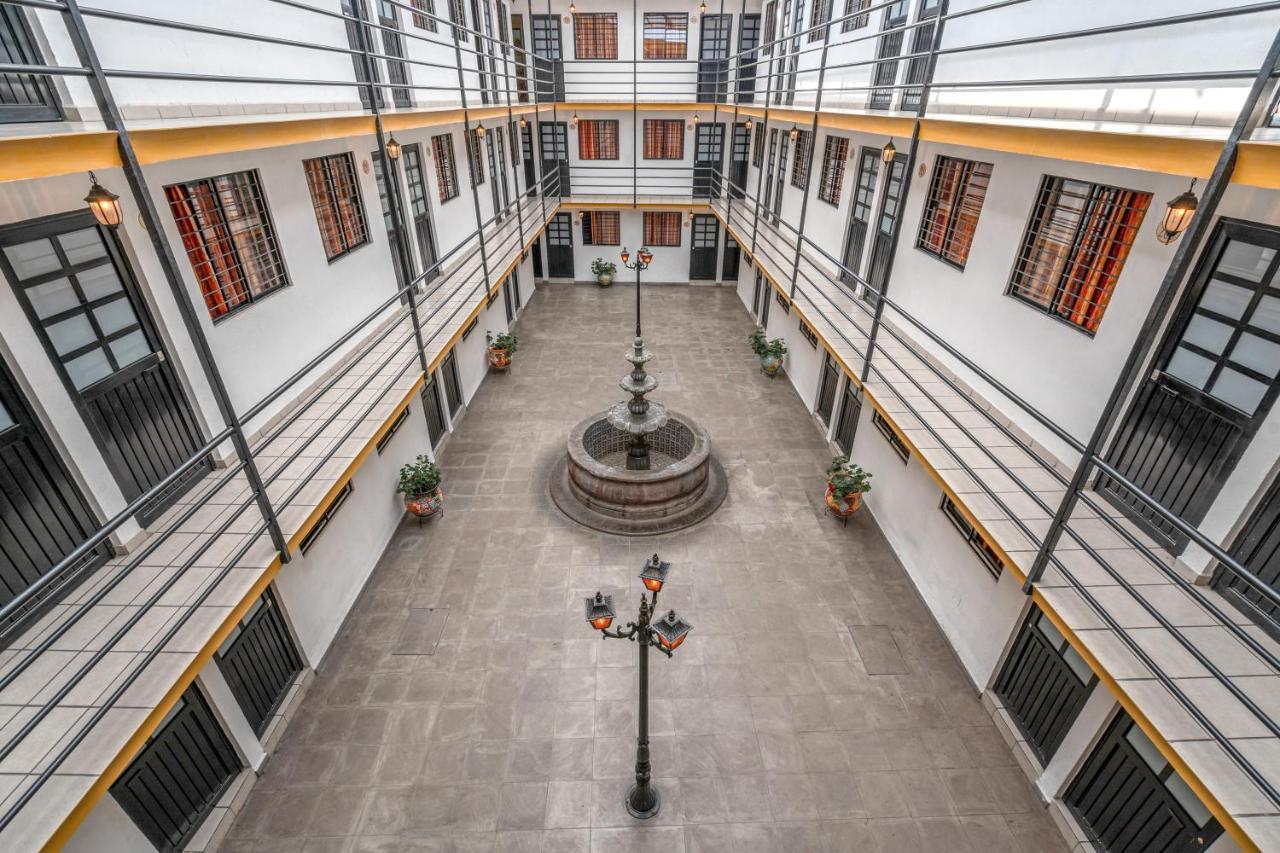 Cinco De Mayo Hotel 3*